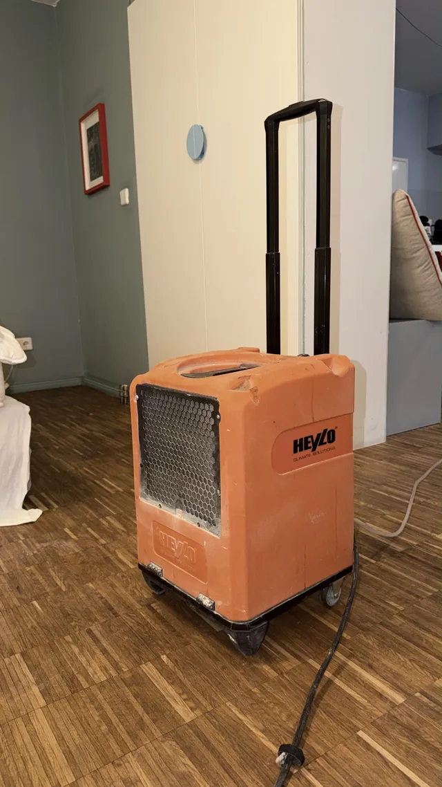 Heylo-Kondensationstrockner zwischen den Wohnbereichen